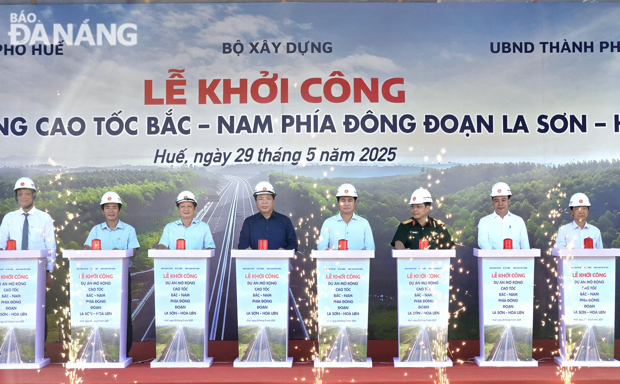 mo rong duong hcm doan la son hoa lien