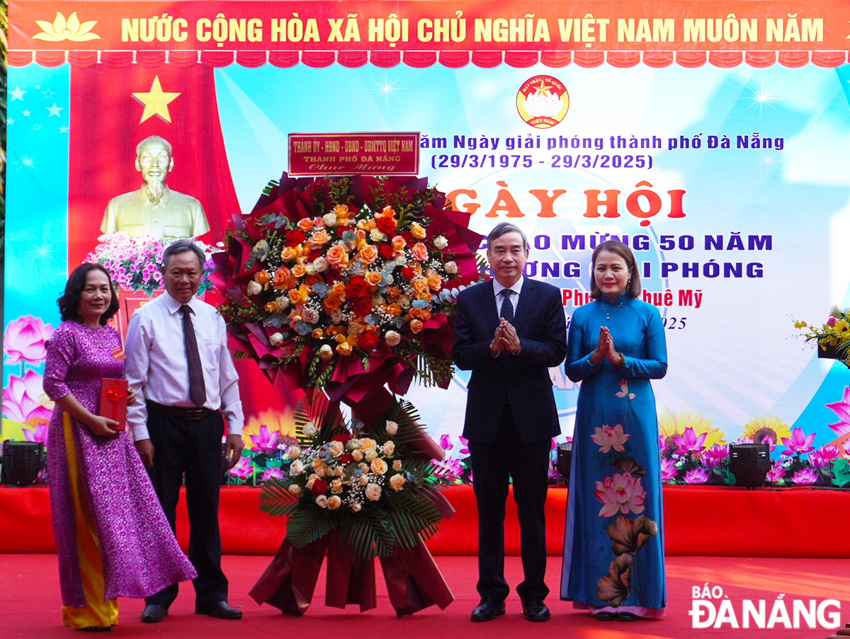 ngay hoi toan dan 50 nam ngay giai phong que huong 11