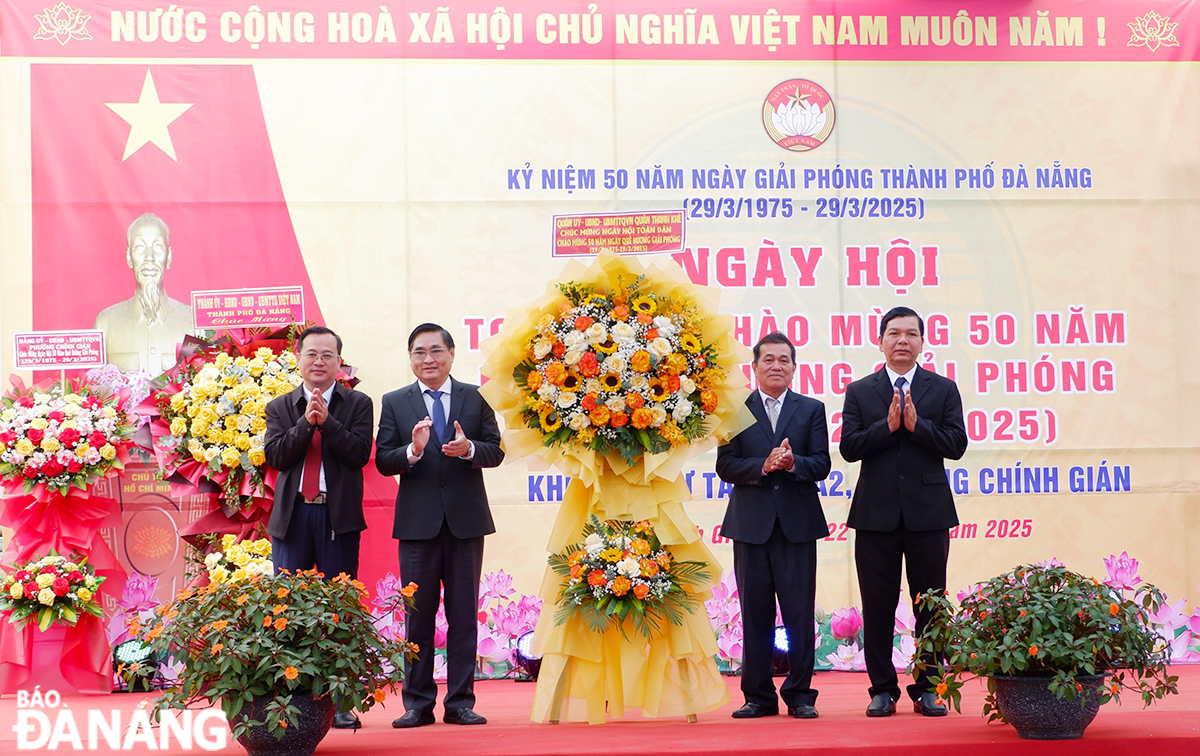 ngay hoi toan dan 50 nam ngay giai phong que huong 14