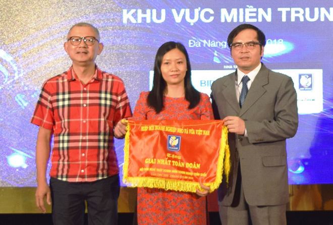 nghe si nhan dan