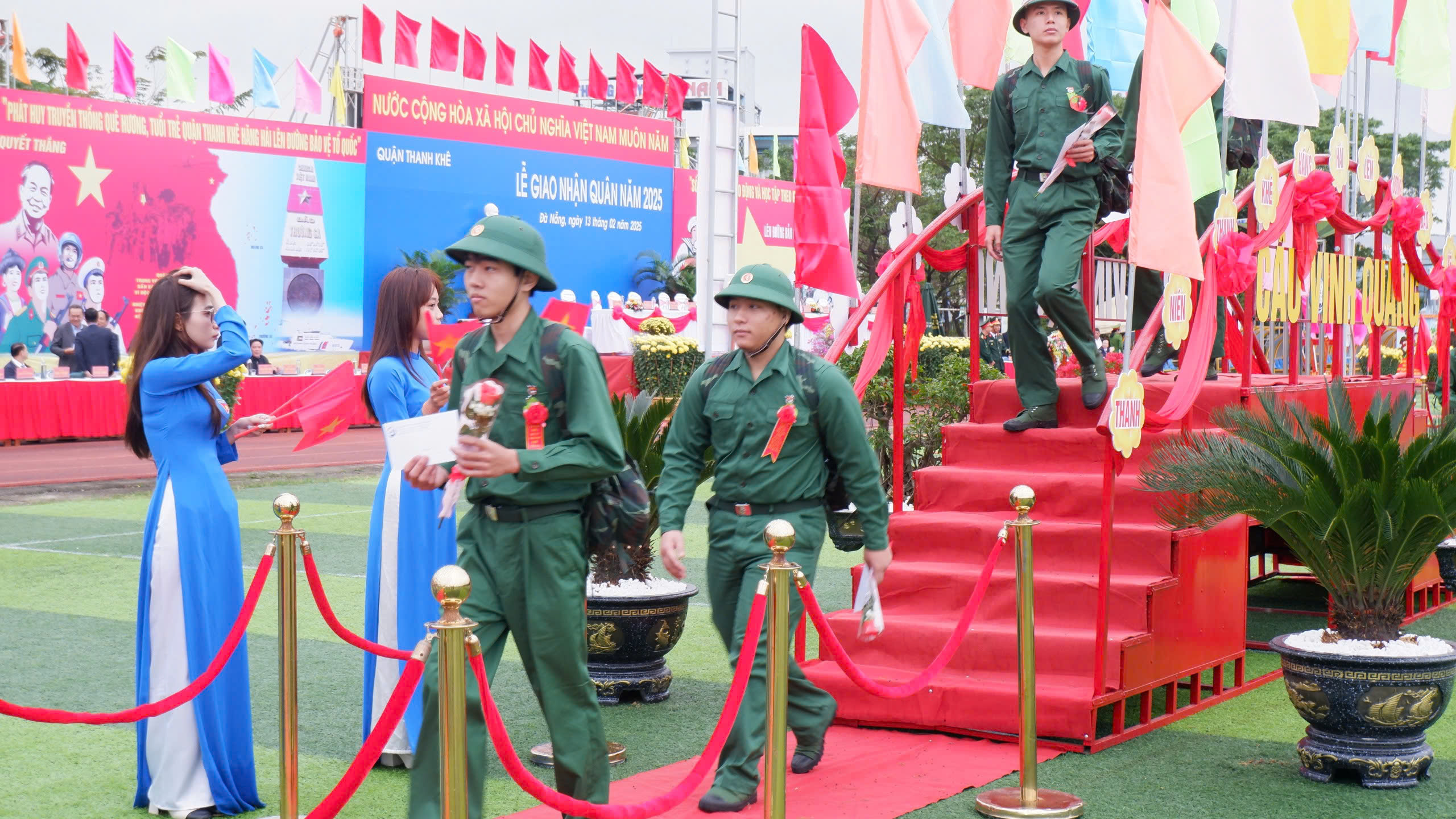 nghia vu quan su 2025 10