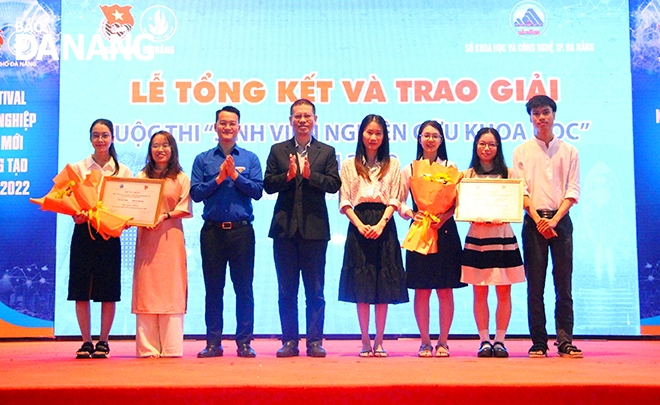 nghien cuu khoa hoc 2 0512