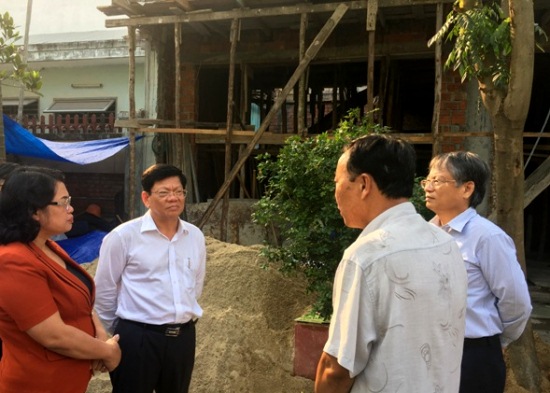 nha chinh sach