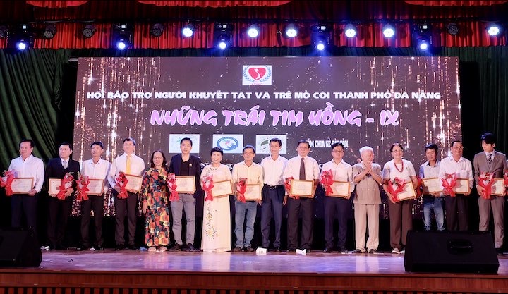 nhung trai tim hong lan 9