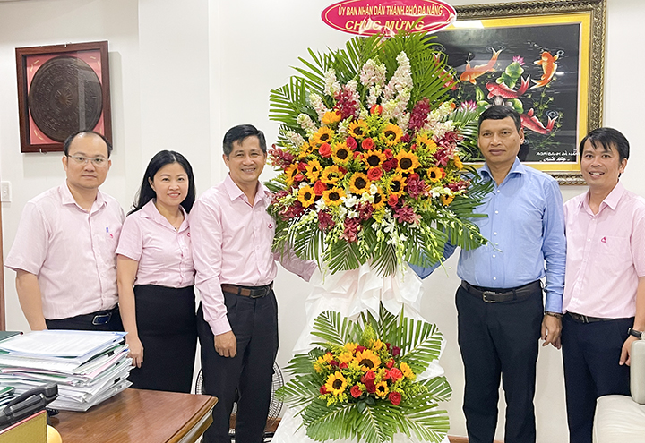 ong ho ky minh tham ngan hang