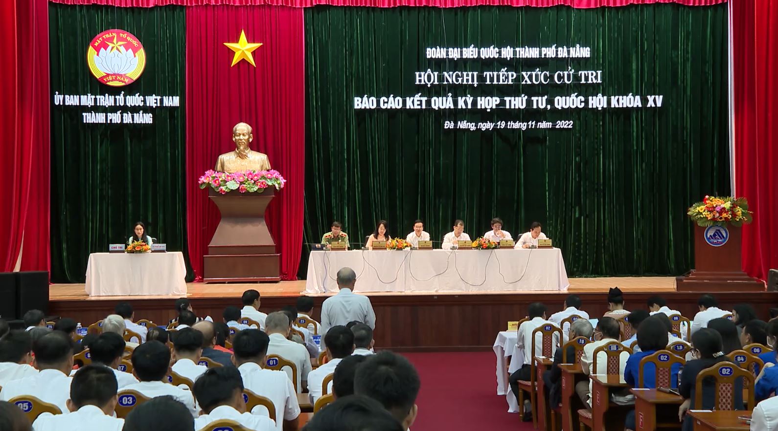 ong thuong tiep xuc cu tri