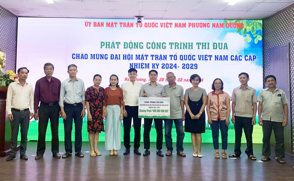 phat dong cong trinh chao mung dai hoi mttq vn