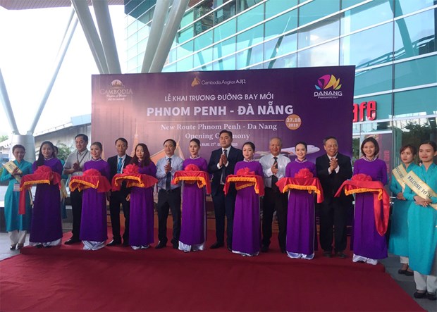phnom penh da nang air route