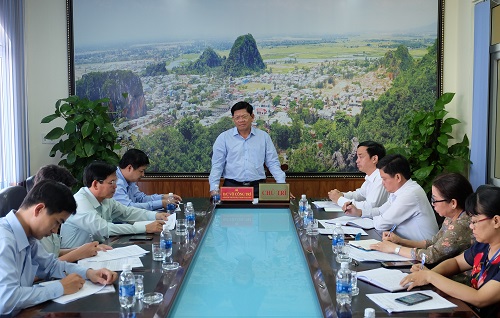 pho bi thu tai buoi lam viec