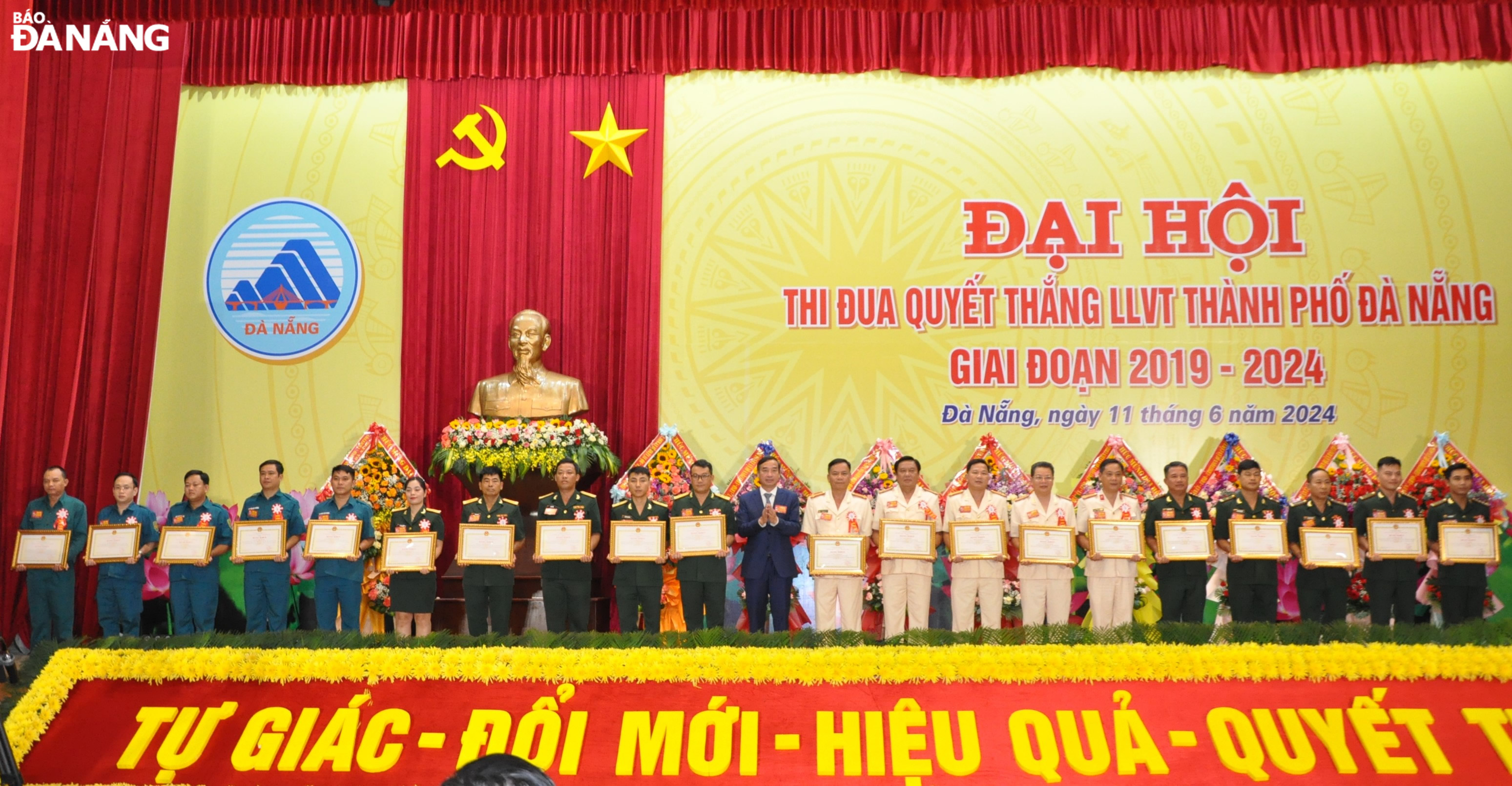 phong trao thi dua quyet thang luc luong vu trang 2