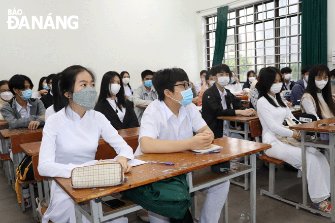 pupils of the phan chau trinh senior high school