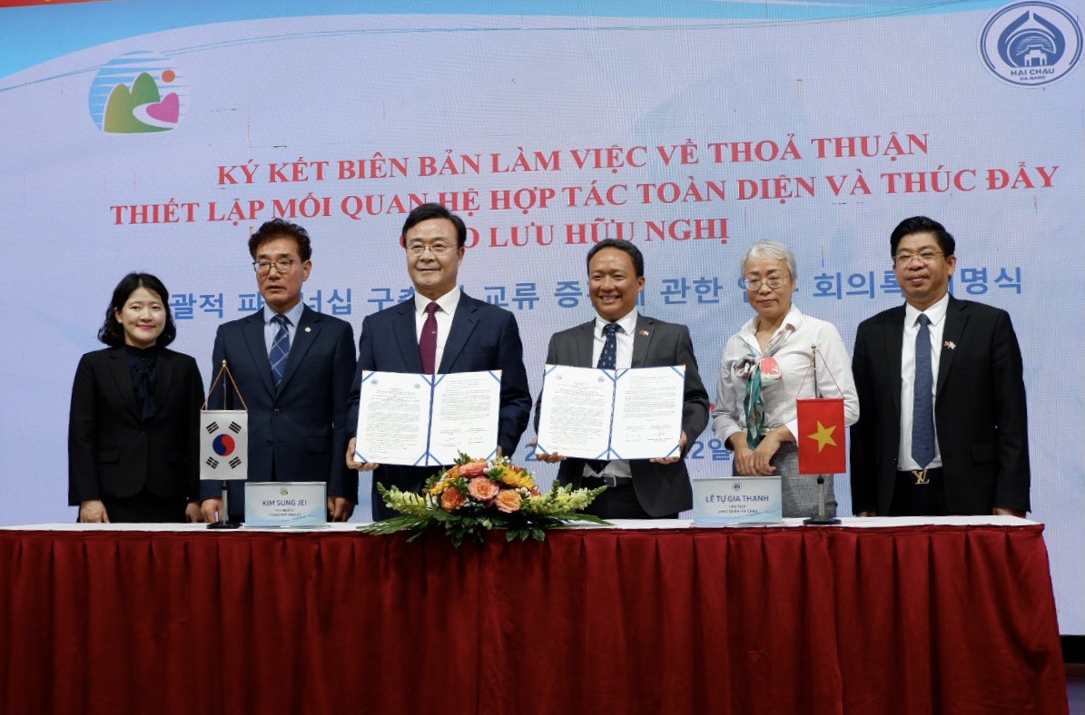 quan hai chau va thanh pho uiwang ky ket