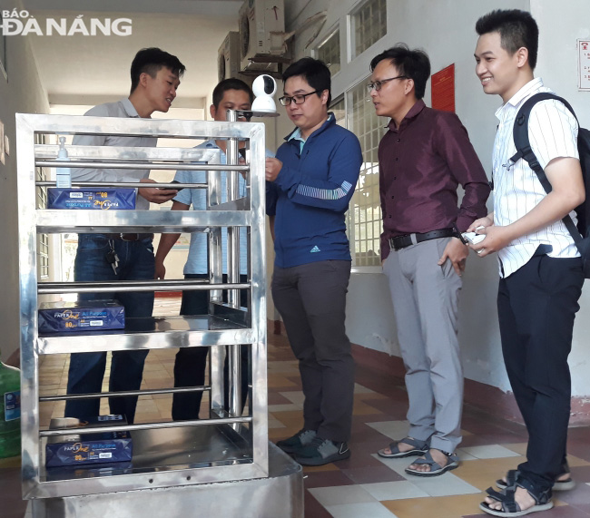 robot c4 91 c6 b0 e1 bb a3c nh c3 b3m nghi c3 aan c e1 bb a9u ch e1 ba bf t e1 ba a1o trong 5 ng c3 a0y