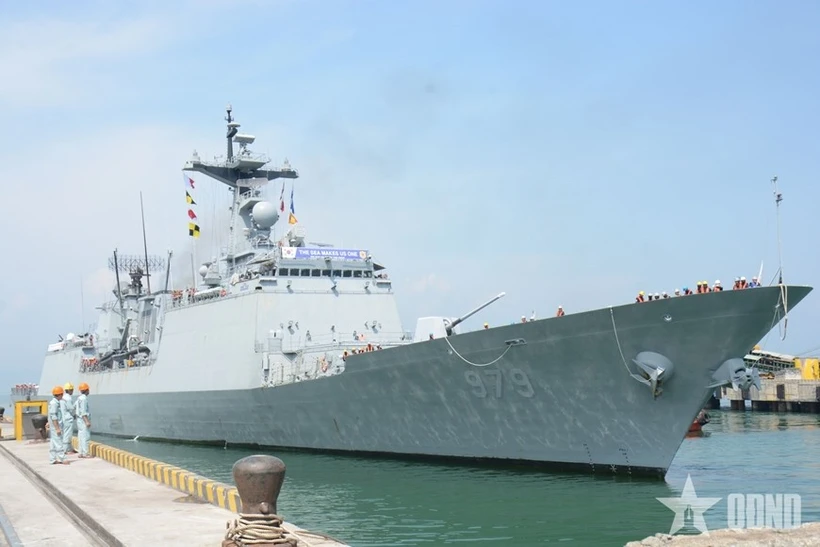 rok destroyer kang gam chan da nang vna 11zon