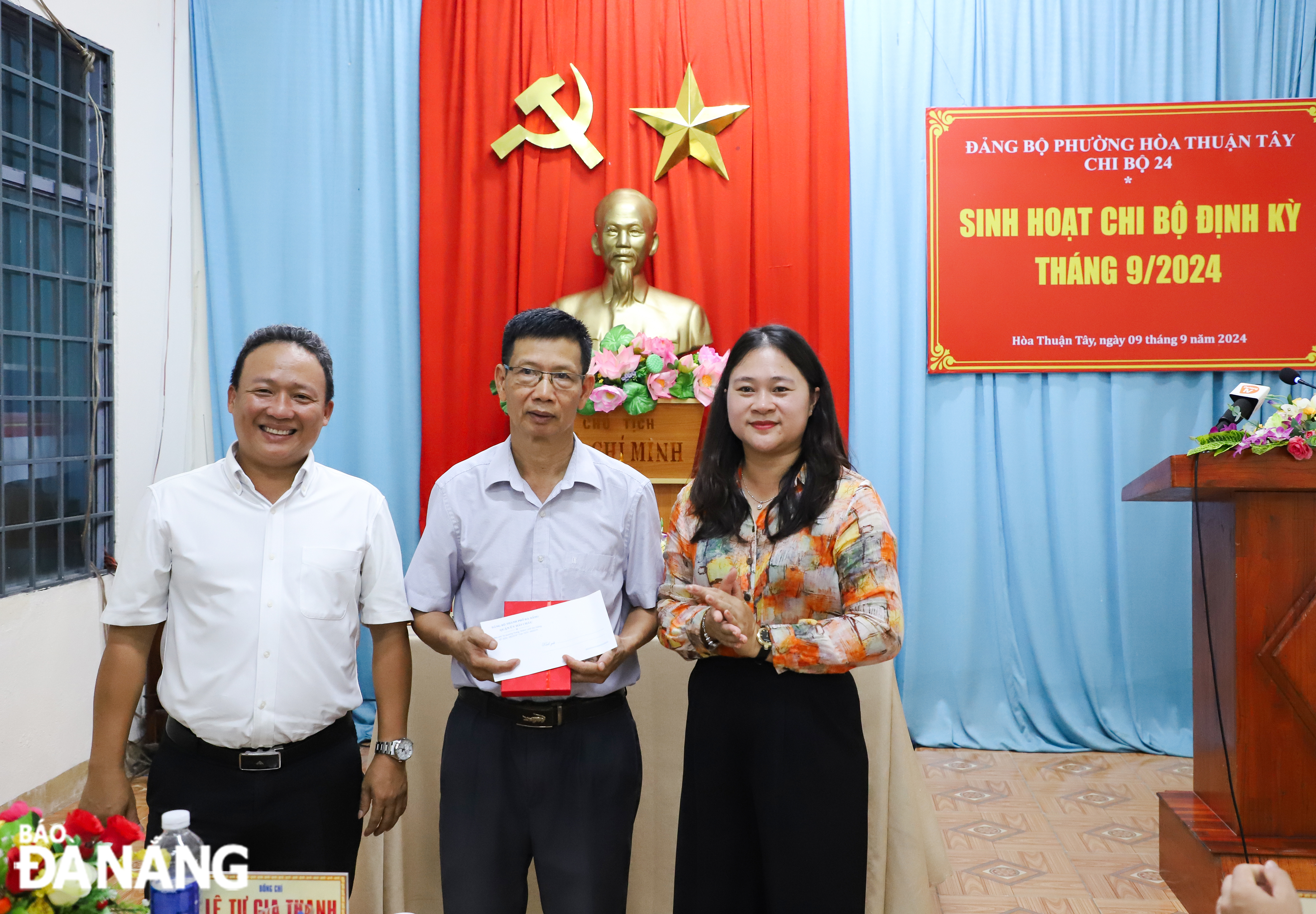 sinh hoat chi bo kdc so 24 phuong hoa thuan tay 2