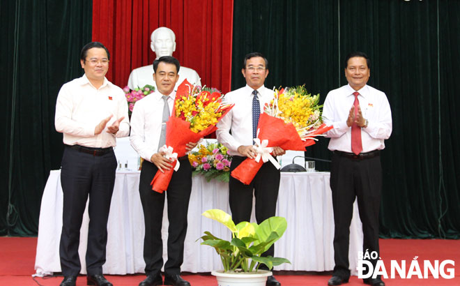 t e1 ba b7ng hoa ch c3 bac m e1 bb abng c3 b4ng c4 90 c3 a0m quang h c6 b0ng