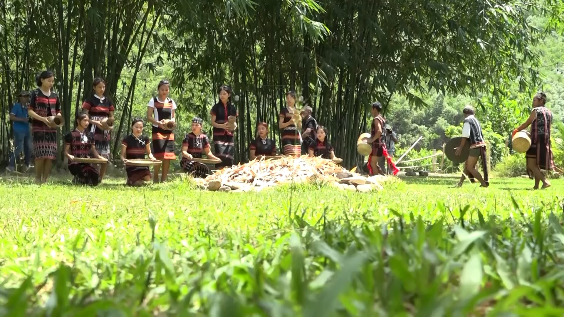 t3 12 du lich lang nghe mp4 snapshot 00 06 560