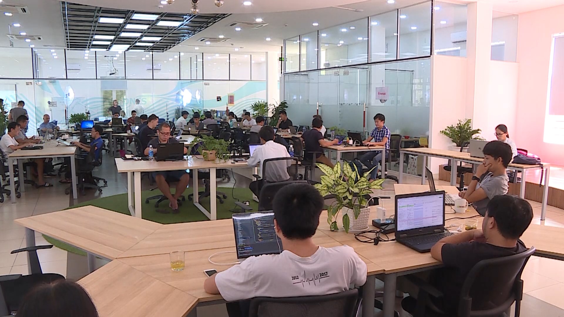 t4 21 tung buoc hoan thien he sinh thai khoi nghiep mp4 snapshot 00 01 675