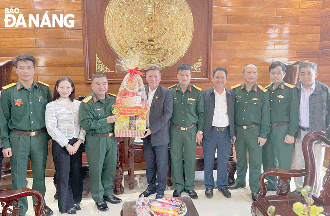 tang qua tet cac don vi