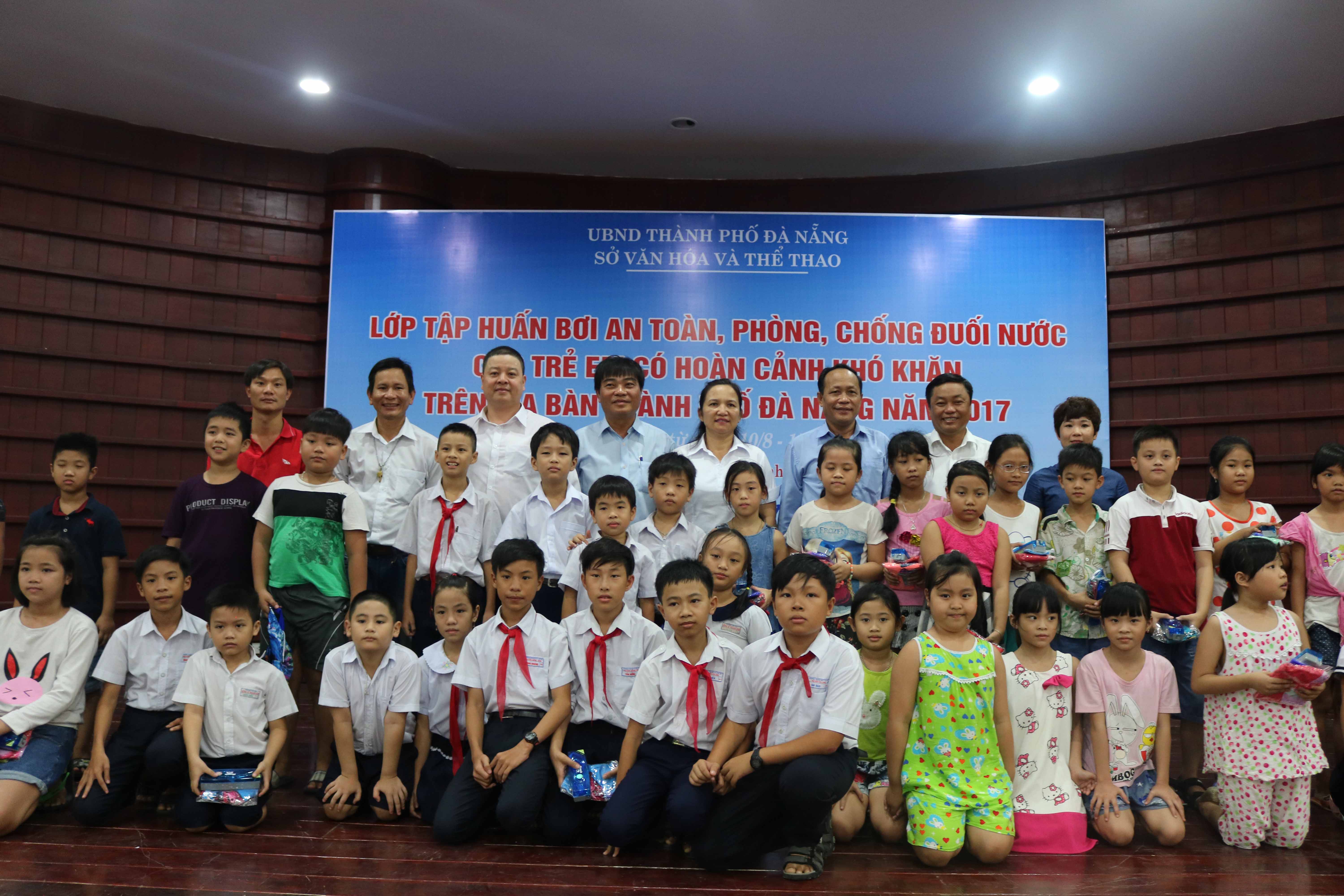 tap huan duoi nuoc 2