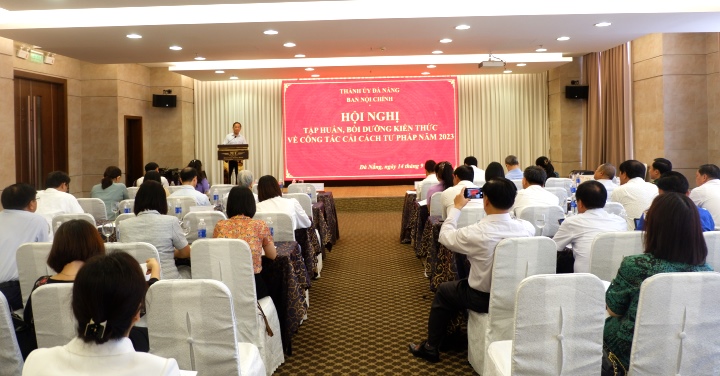 tap huan kien thuc tu phap