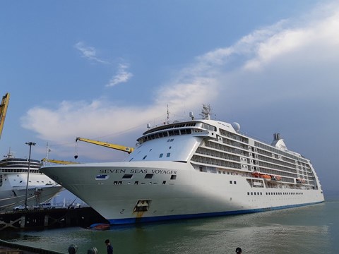tau seven seas voyager my