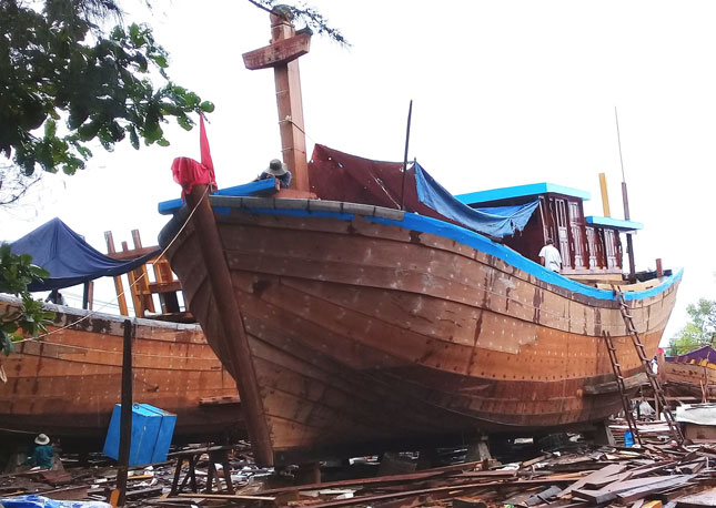 tau thuyen 8