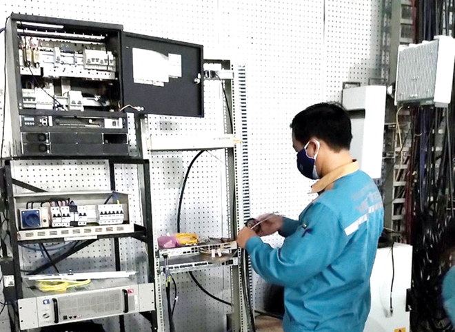 telecommunications businesse