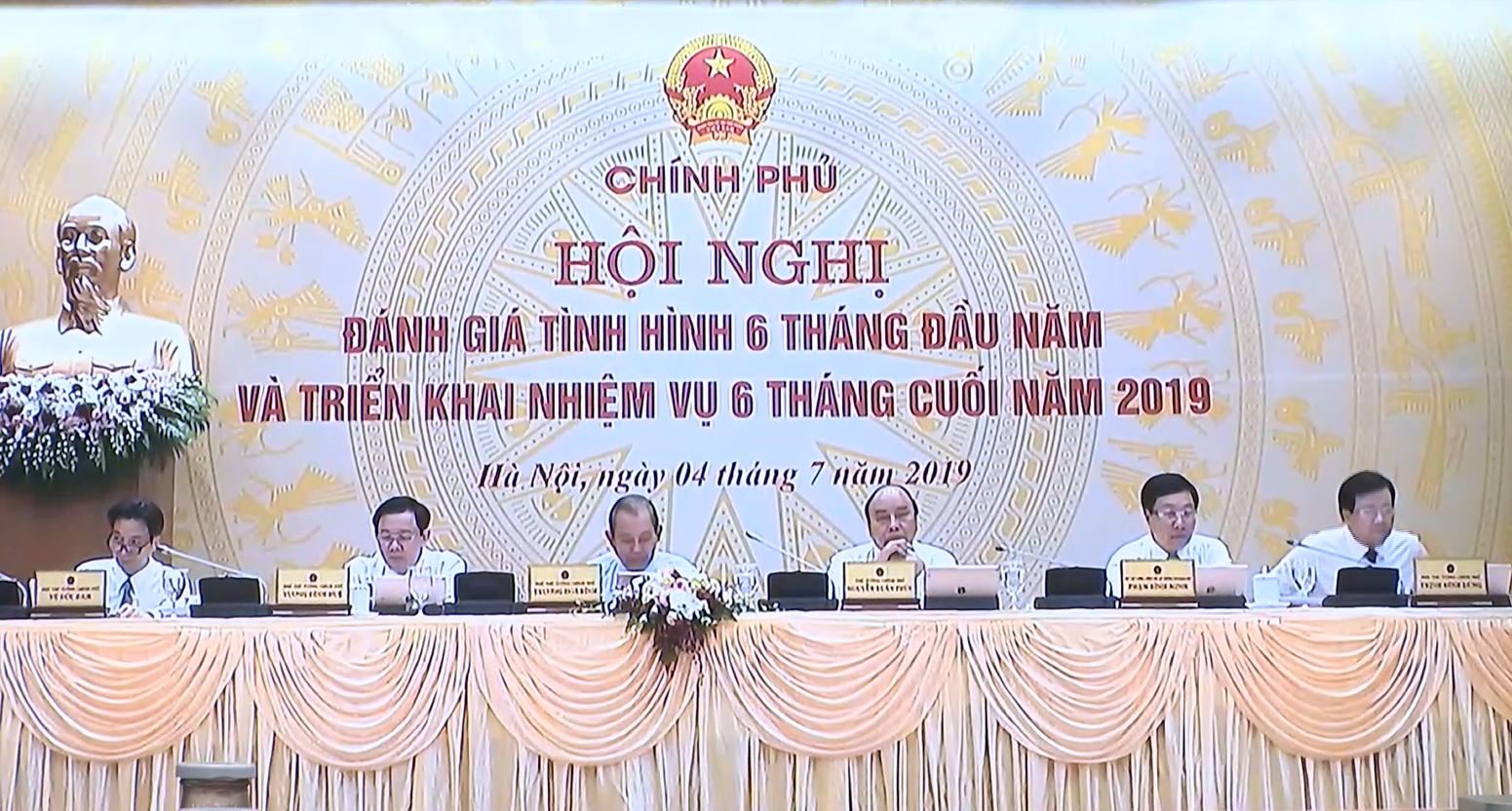 Hội nghị trực tuyến Chính phủ với các địa phương