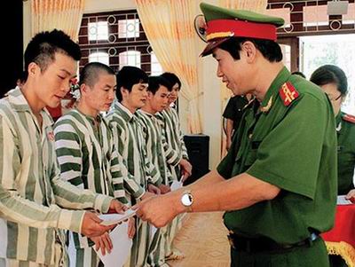 tha tu nhan