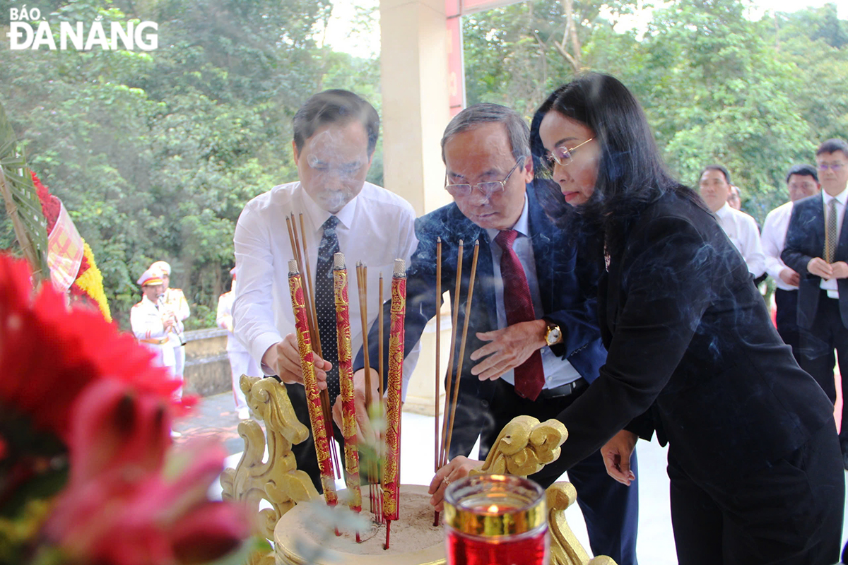 tham dac khu quang da 2025 2