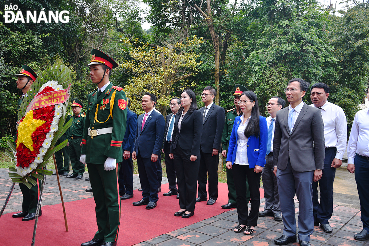 tham dac khu quang da 2025