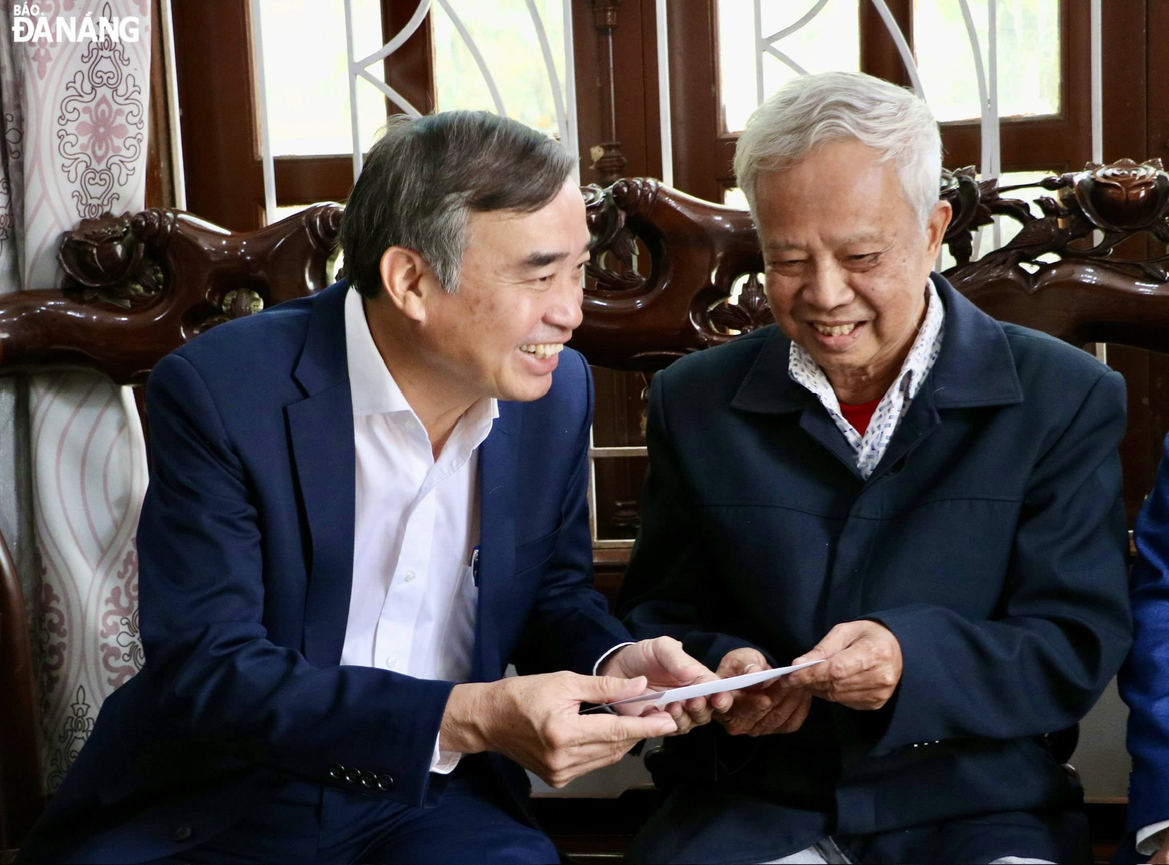 tham nguyen lanh dao dac khu quang da 2025 1