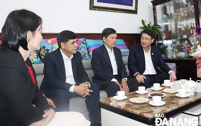 tham nguyen lanh dao dac khu quang da 2025 4