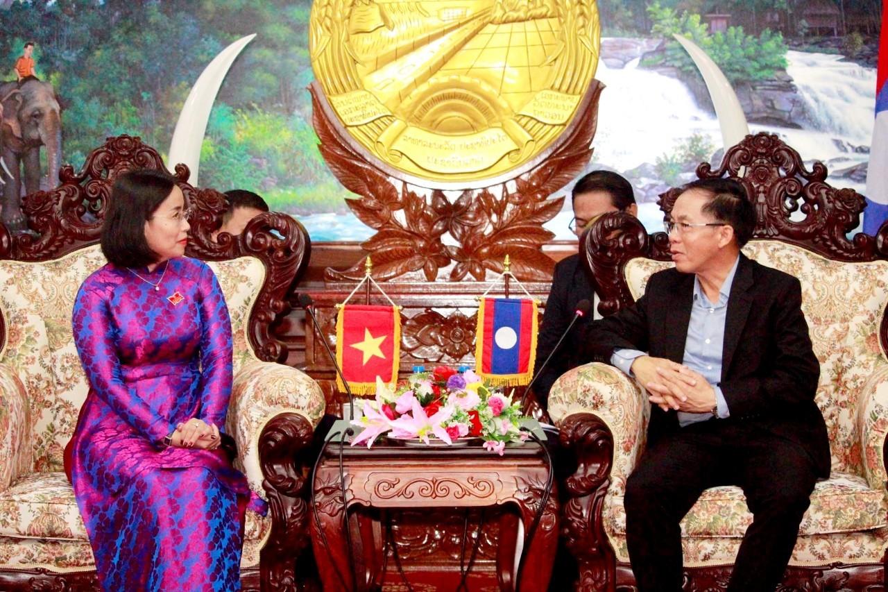 tham tinh salavane