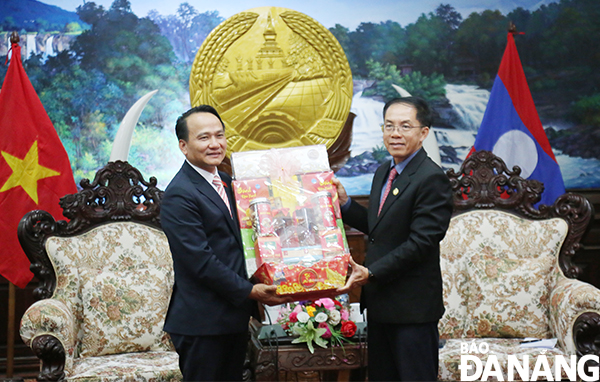 tham tinh savannakhet lao 2025 12