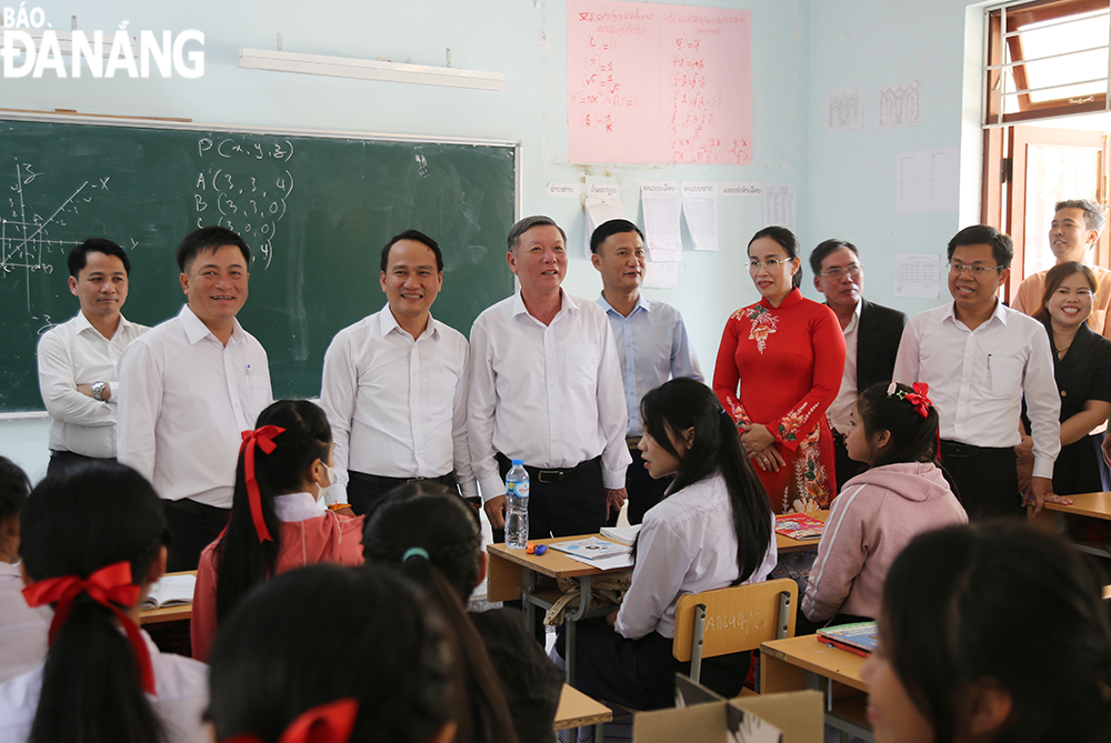 tham tinh savannakhet lao 2025 27