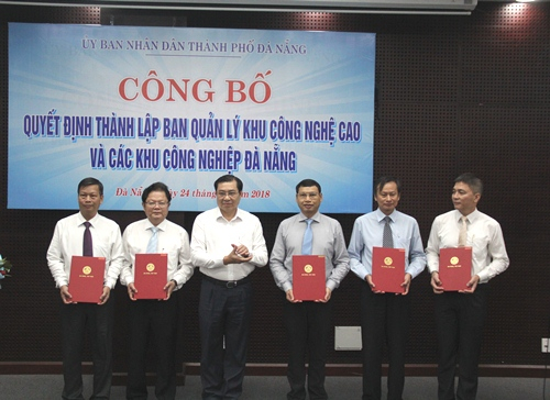 thanh lap ban quan ly