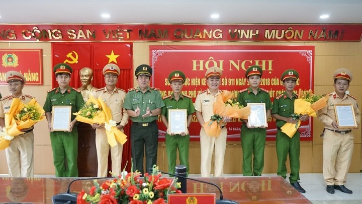 thanh lap them to 911 1