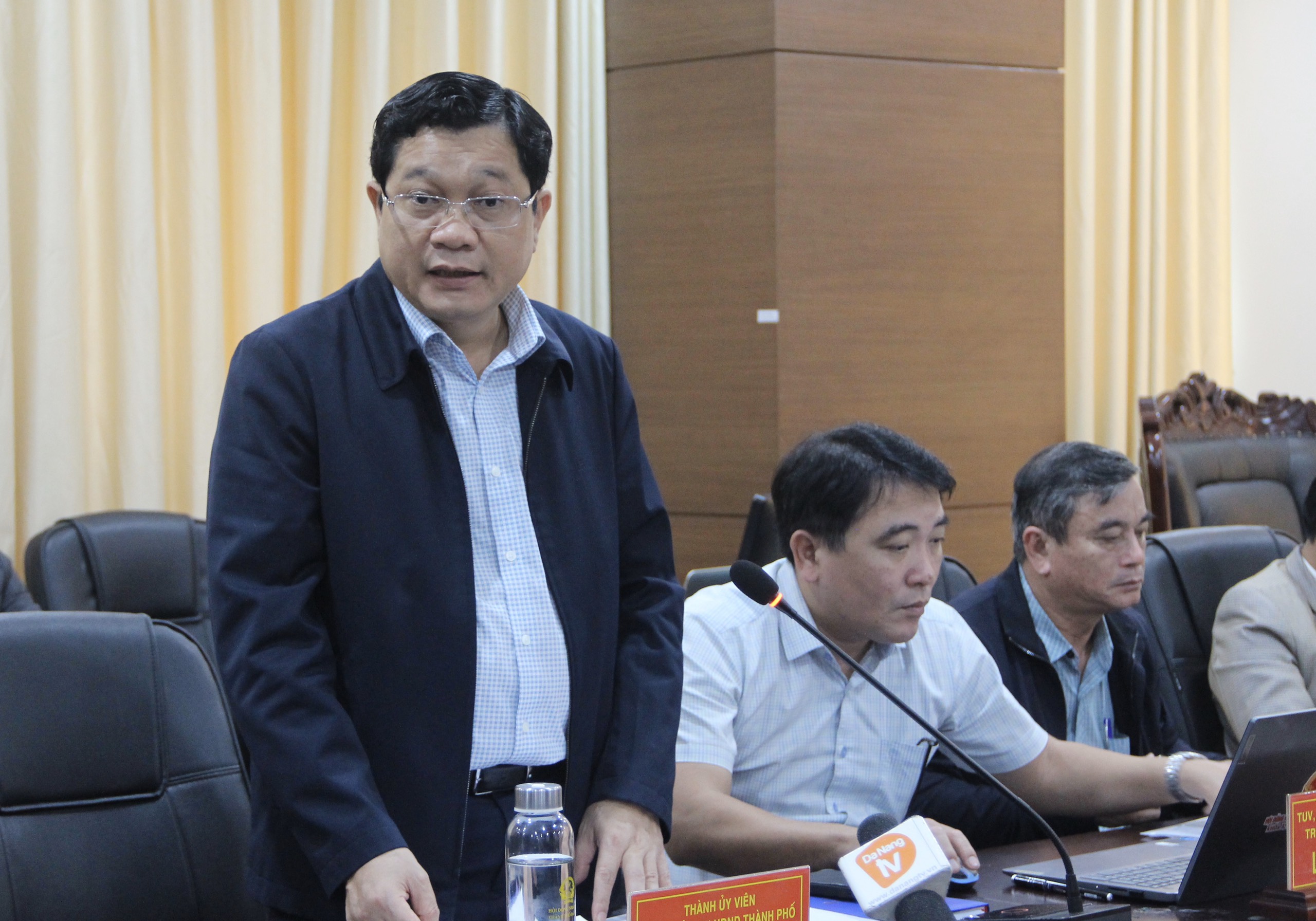 thanh uy lam viec ve cong tac quan ly thi truong 1