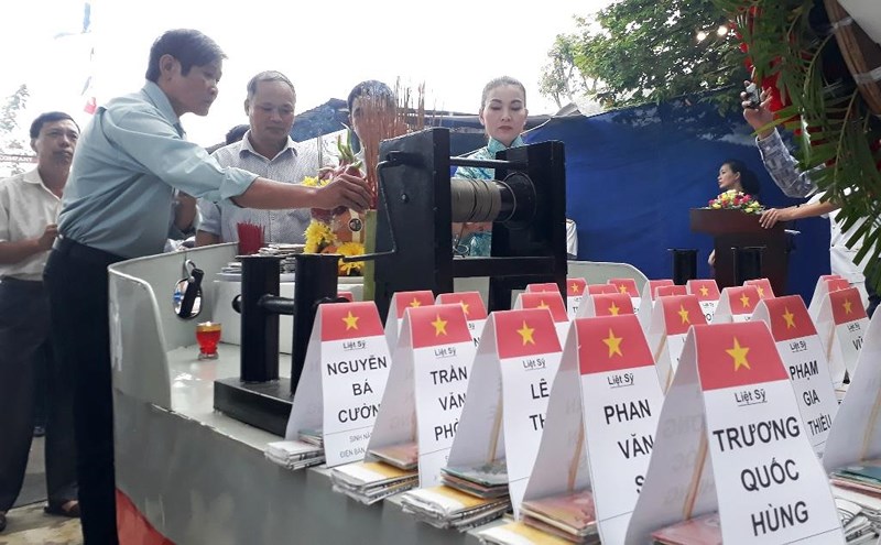 thap huong 2