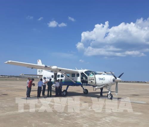 the flight between da nang city and dong hoi 2c