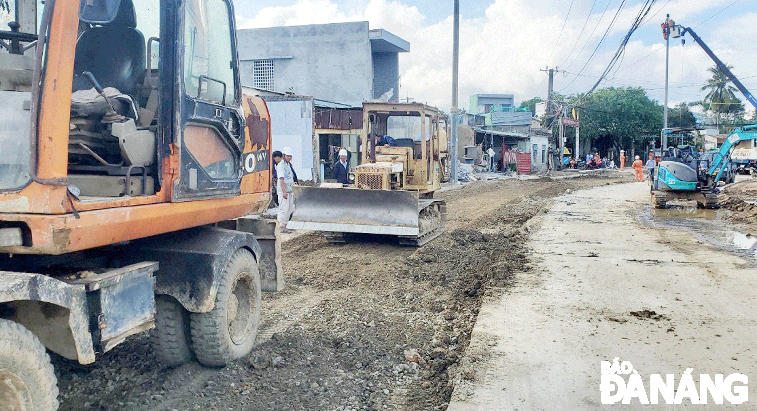 thi cong duong dt 601