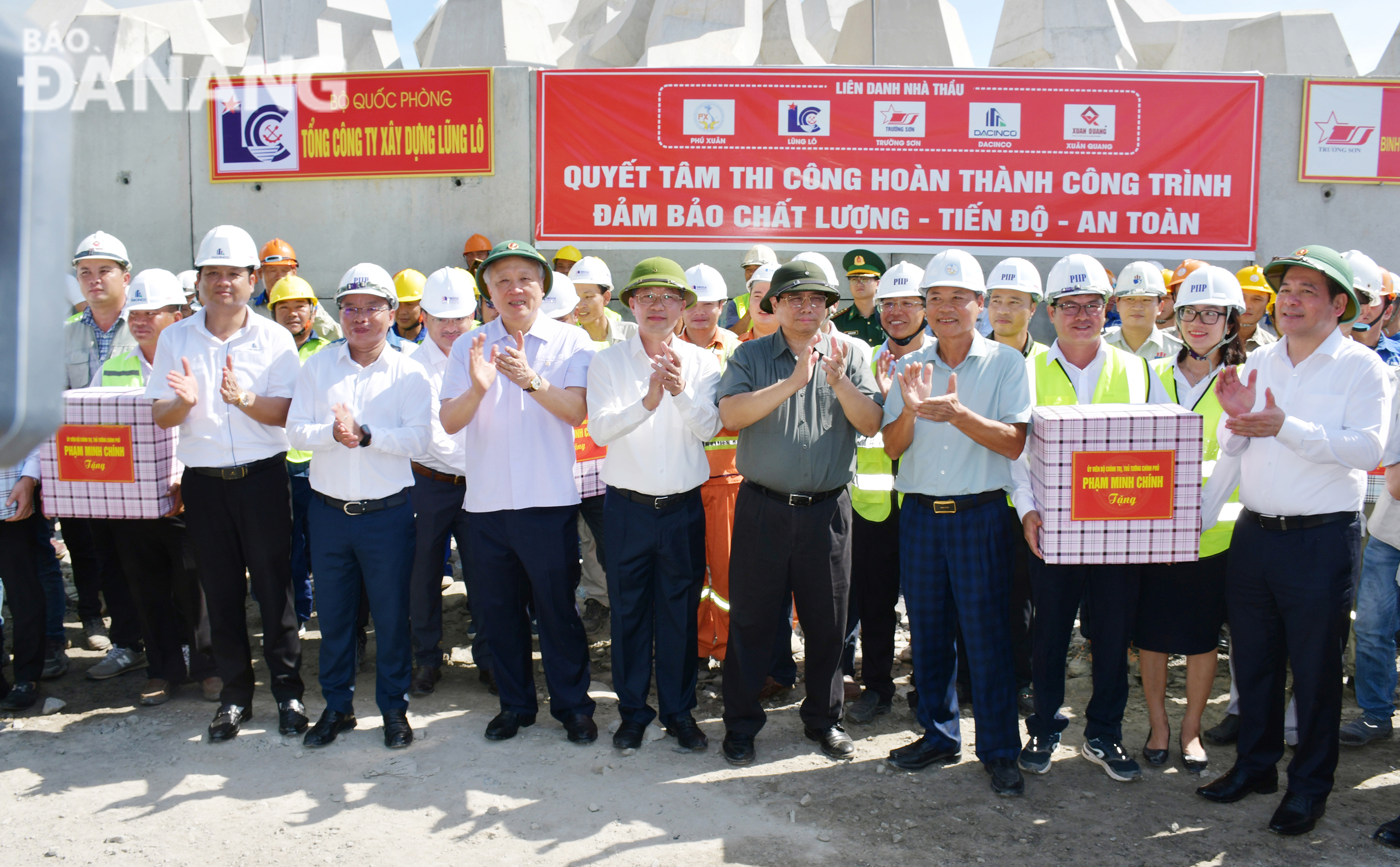 thu tuong lam viec voi da nang 14