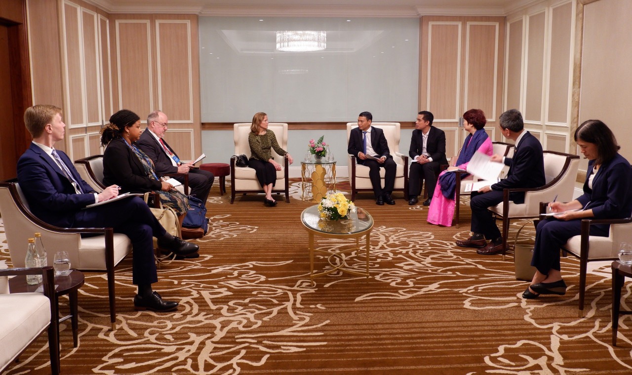 tiep dai su kazakhstan 1