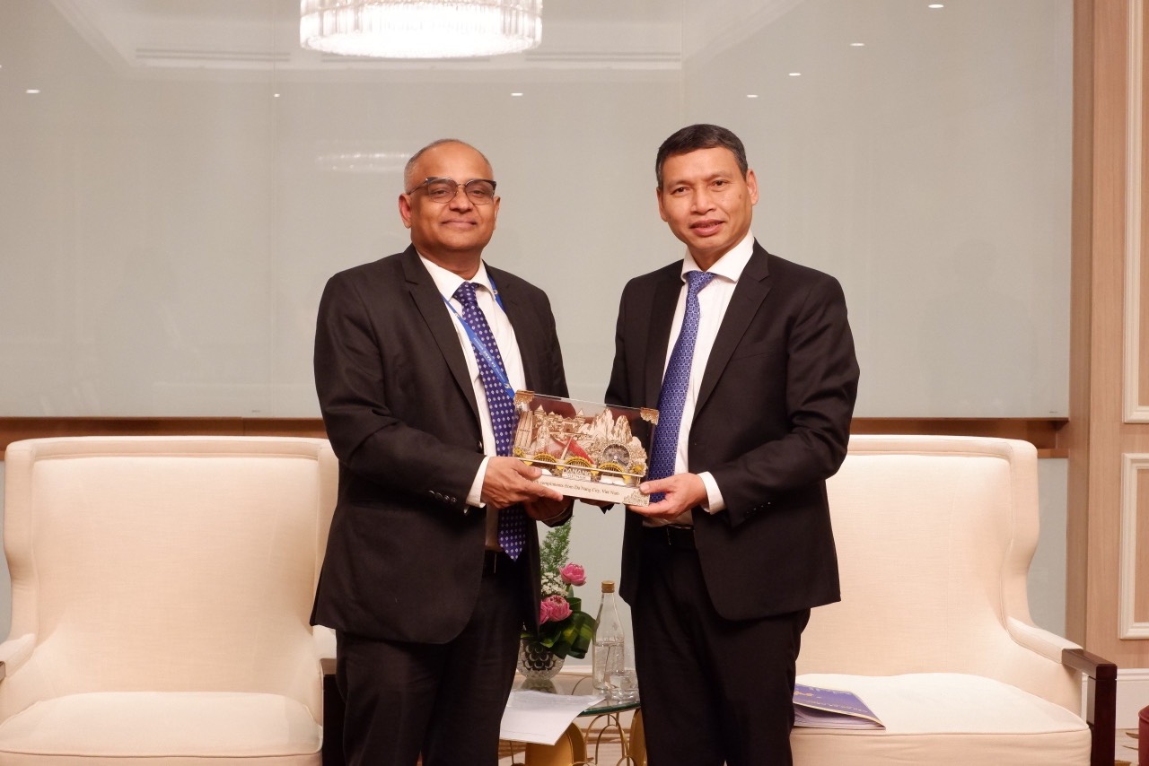 tiep dai su kazakhstan 3