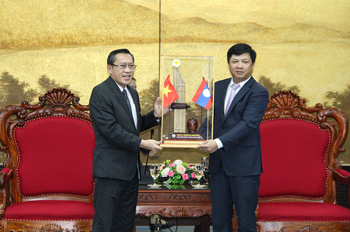 tiep doan dai bieu cap cao tinh salavane