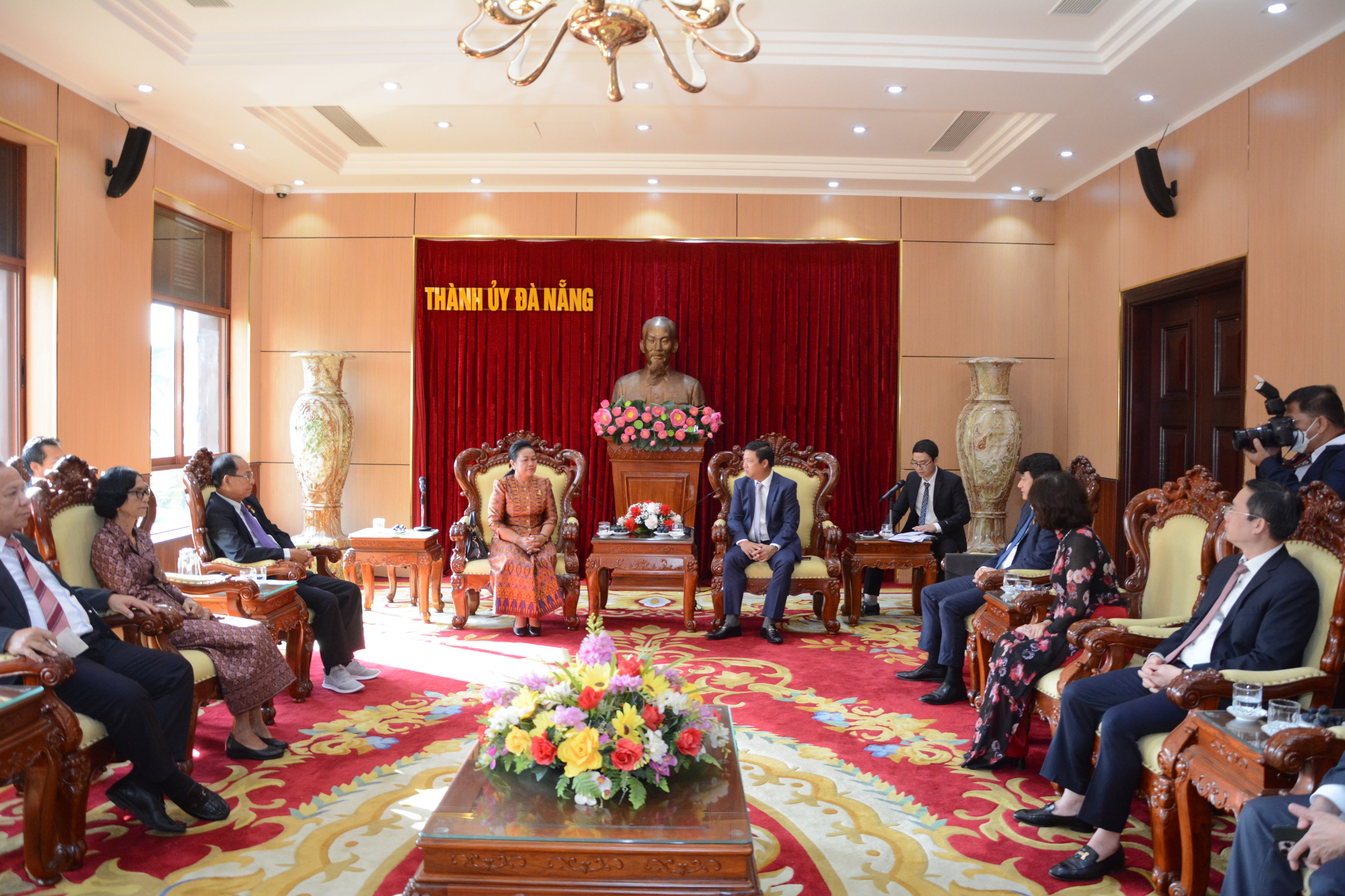 tiep doan thuong vien campuchia