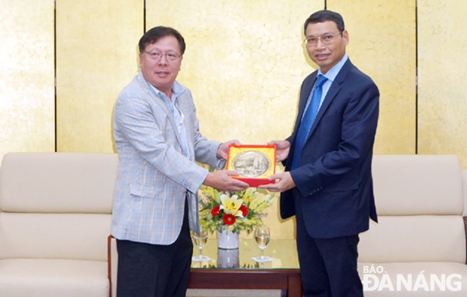 tiep han quoc