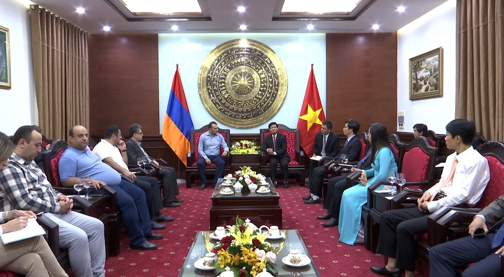 tiep khach armenia